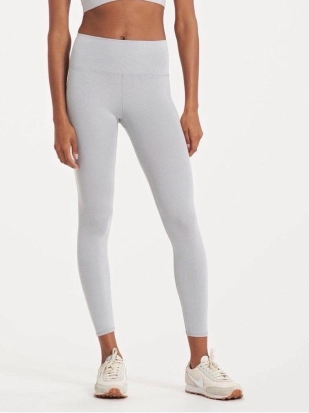Vuori CLEAN ELEVATION RIBBED LEGGING In Light Gray Women’s Size M